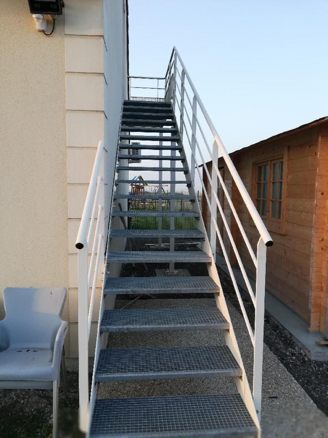 Les Fermiers Bed & Breakfast Giremoutiers Dış mekan fotoğraf
